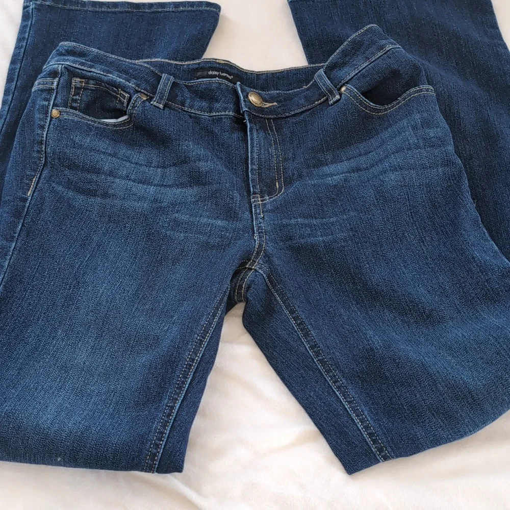 Daisy Fuentes y2k women